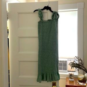 Nothing fits but maternity dress- great stretch!!